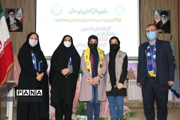 برگزاری کارگاه آموزشی مربیان پیشتاز سازمان دانش‌آموزی ناحیه۶ مشهد
