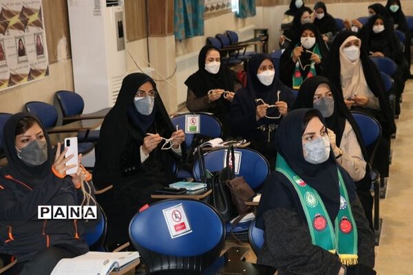 برگزاری کارگاه آموزشی مربیان پیشتاز سازمان دانش‌آموزی ناحیه۶ مشهد