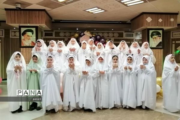 تاج بندگی برسر نوگلان منطقه یک