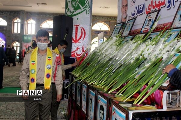حضور پیشتازان سازمان دانش‌آموزی در مراسم 12 بهمن