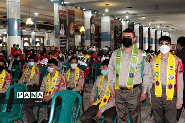 حضور پیشتازان سازمان دانش‌آموزی در مراسم 12 بهمن