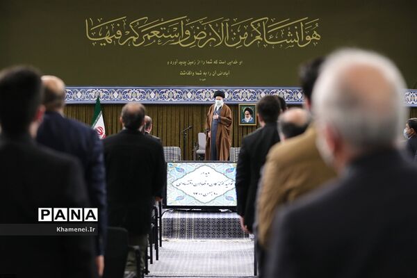 دیدار تولیدکنندگان با رهبر انقلاب