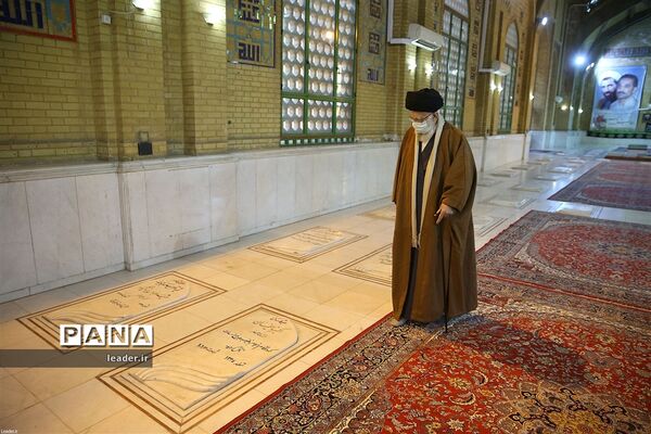حضور در مرقد مطهر امام راحل و گلزار شهدای بهشت زهرا