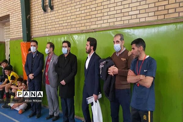 تقدیر از تیم‌های برتر فوتبال بهارستان یک