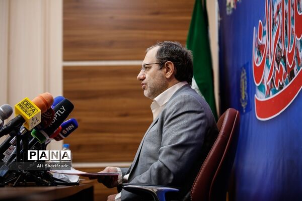 نشست خبری برنامه‌های دهه فجر