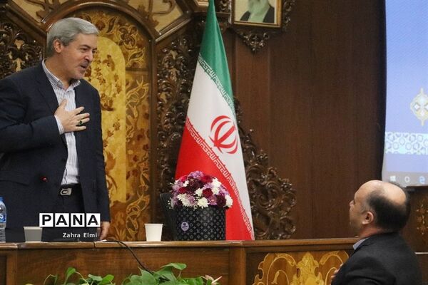 نشست خبری مدیرکل فرهنگ و ارشاد اسلامی آذربایجان شرقی
