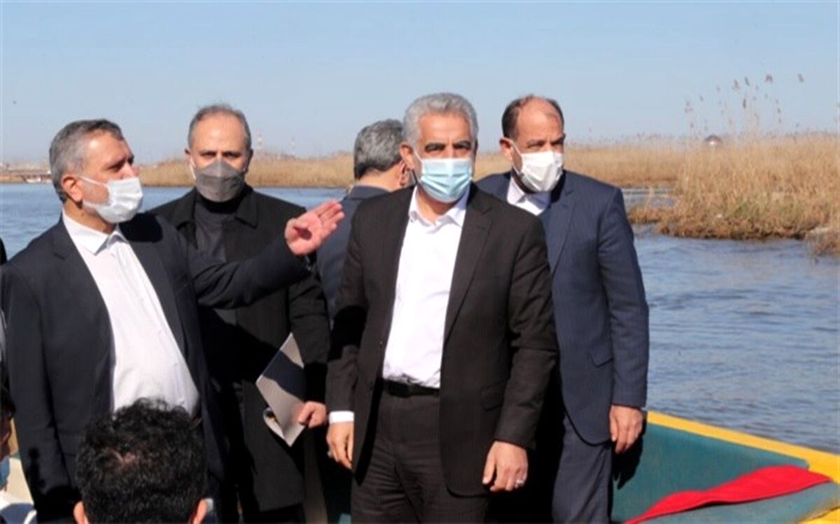 بازدید معاون اجرایی رئیس‌جمهوری از تالاب انزلی