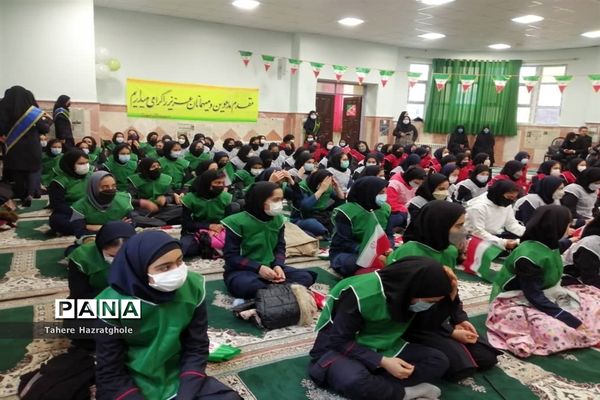 نواختن زنگ انقلاب در مدارس آموزش و پرورش ملارد