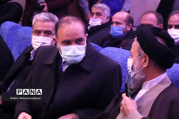 آغاز جشن‌های پیروزی انقلاب با نواخته شدن زنگ انقلاب در آذربایجان شرقی