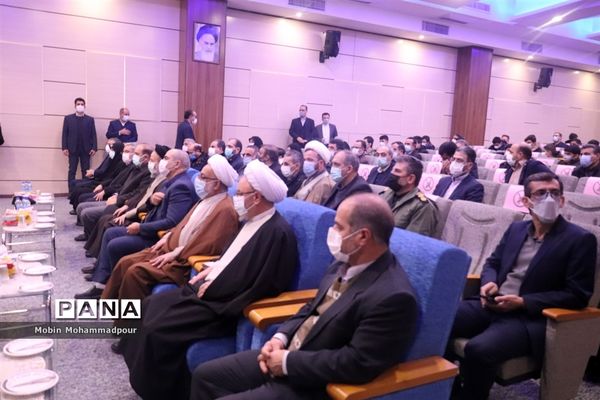 آغاز جشن‌های پیروزی انقلاب با نواخته شدن زنگ انقلاب در آذربایجان شرقی