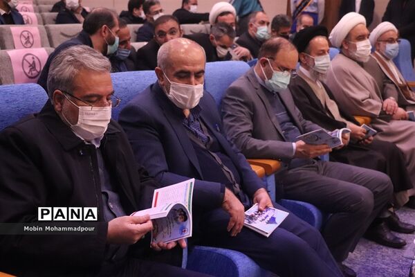 آغاز جشن‌های پیروزی انقلاب با نواخته شدن زنگ انقلاب در آذربایجان شرقی