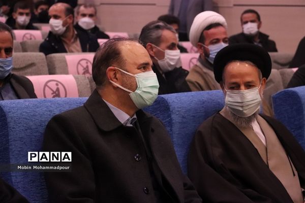 آغاز جشن‌های پیروزی انقلاب با نواخته شدن زنگ انقلاب در آذربایجان شرقی