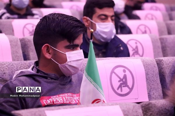 آغاز جشن‌های پیروزی انقلاب با نواخته شدن زنگ انقلاب در آذربایجان شرقی