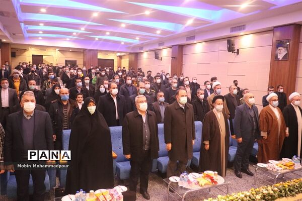 آغاز جشن‌های پیروزی انقلاب با نواخته شدن زنگ انقلاب در آذربایجان شرقی