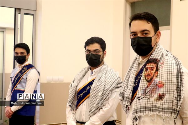 آغاز جشن‌های پیروزی انقلاب با نواخته شدن زنگ انقلاب در آذربایجان شرقی