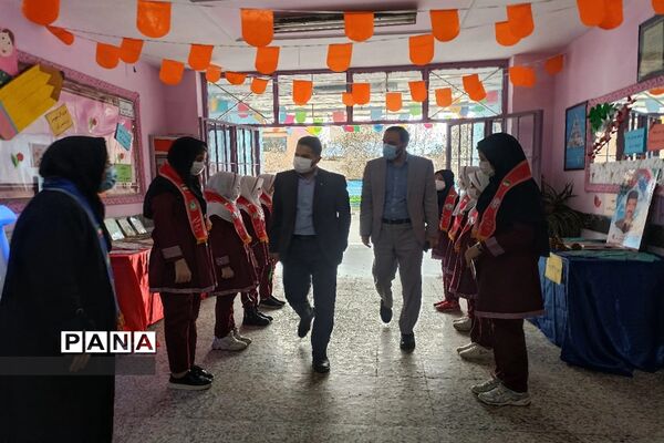 صدای زنگ انقلاب در دبستان دخترانه حضرت زینب ( س) در شهرستان قدس