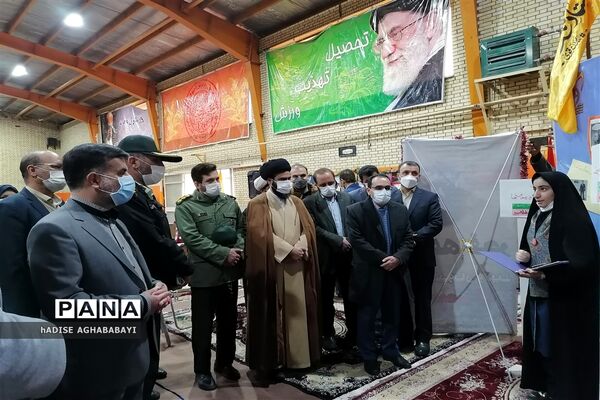 نواخته شدن زنگ گلبانگ انقلاب در استان اصفهان