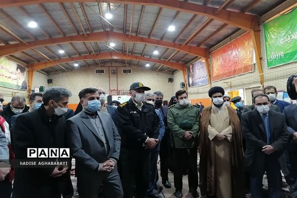 نواخته شدن زنگ گلبانگ انقلاب در استان اصفهان