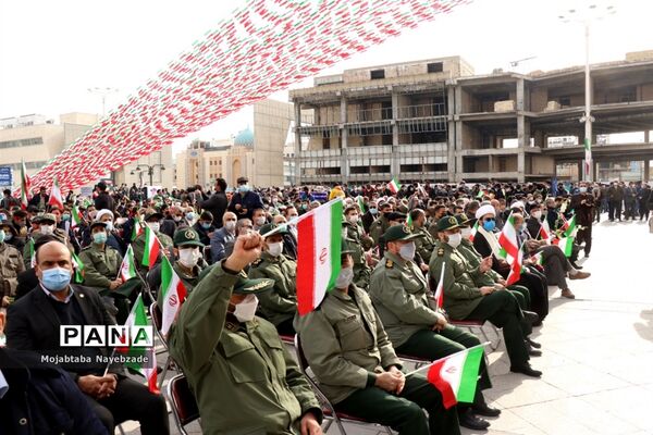 مراسم گلبانگ انقلاب در عرصه میدان شهدای مشهد