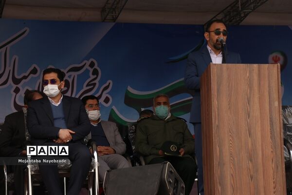 مراسم گلبانگ انقلاب در عرصه میدان شهدای مشهد