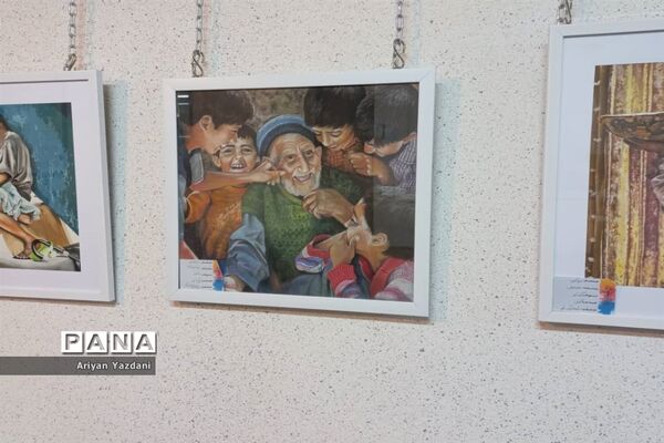 برگزاری نمایشگاه عکس و آثار هنری هنرجویان هنرستان هنر و اندیشه ناحیه یک شیراز
