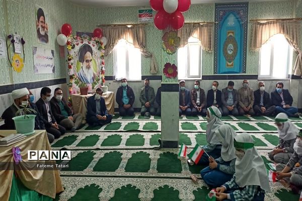 آیین نواختن زنگ انقلاب در بام و صفی آباد