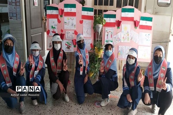 برگزاری همایش یاوران انقلاب در مدارس ناحیه۶ مشهد مقدس