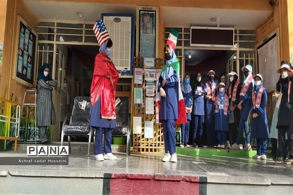 برگزاری همایش یاوران انقلاب در مدارس ناحیه۶ مشهد مقدس