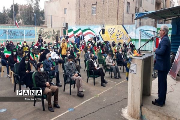 زنگ انقلاب در مدارس ورامین