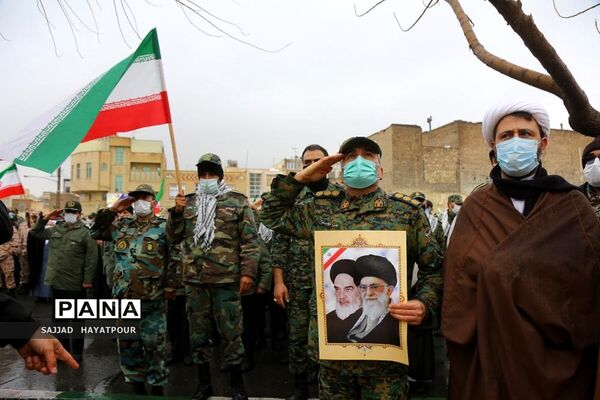 گرامیداشت ایام الله دهه فجر با حضور نیروهای مسلح در قم