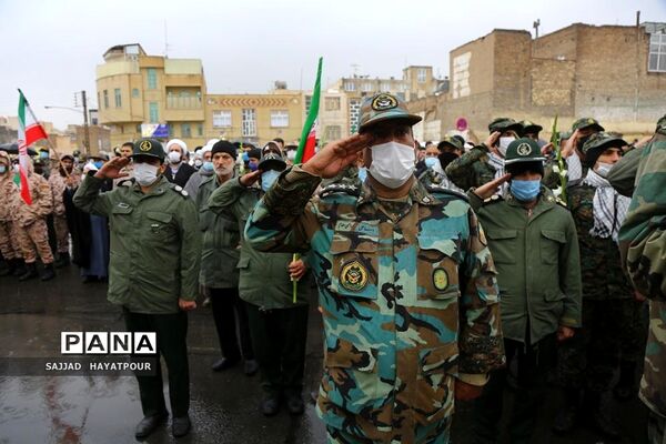 گرامیداشت ایام الله دهه فجر با حضور نیروهای مسلح در قم