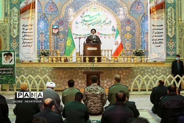 گرامیداشت ایام الله دهه فجر با حضور نیروهای مسلح در قم