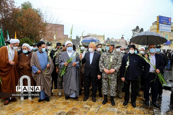 گرامیداشت ایام الله دهه فجر با حضور نیروهای مسلح در قم