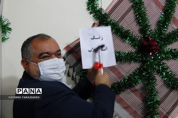 آیین نواختن زنگ انقلاب در مدارس فشافویه