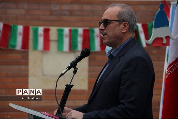 به صدا درآمدن زنگ انقلاب اسلامی در مدرسه عفت آهنگری شهرری