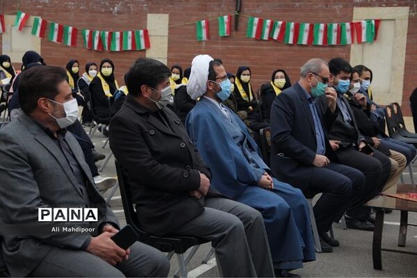 به صدا درآمدن زنگ انقلاب اسلامی در مدرسه عفت آهنگری شهرری