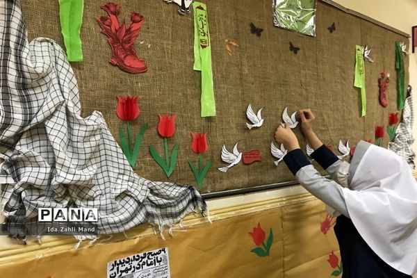 برگزاری  دهه فجر در مدرسه توفیق شهرستان رباط‌کریم