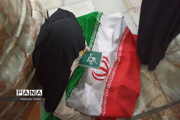مراسم گرامیداشت ۱۲ بهمن در حرم امام خمینی (ره)