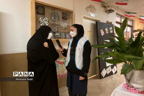 طنین انداز شدن زنگ انقلاب در هنرستان یادگار امام در جماران