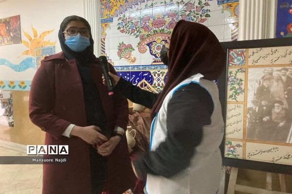 طنین انداز شدن زنگ انقلاب در هنرستان یادگار امام در جماران