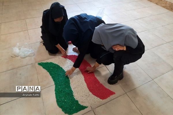 مراسم بزرگداشت ۱۲ بهمن در دبیرستان شاهد امام حسین (ع) منطقه ۱۴