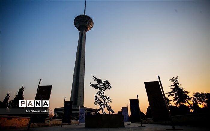 «برف آخر» و «لایه‌های دروغ» در سومین روز جشنواره فیلم فجر