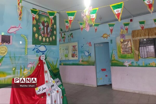 شور و شوق جشن‌های انقلاب در مدارس جوادآباد