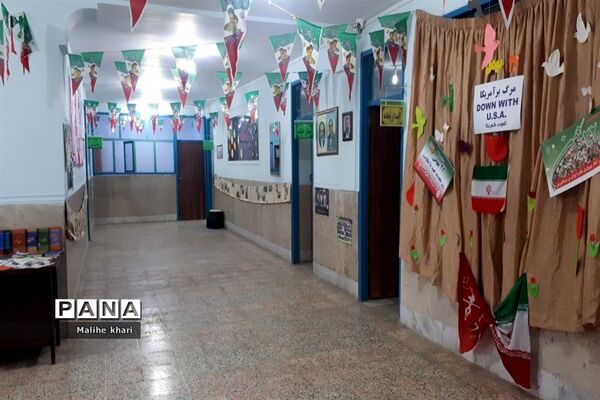 شور و شوق جشن‌های انقلاب در مدارس جوادآباد