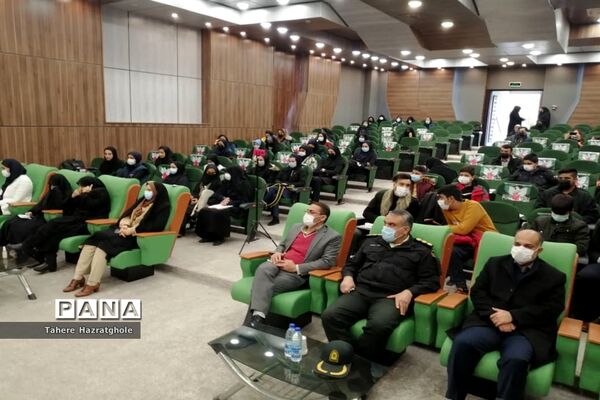 نشست روسای شورای دانش‌آموزی مدارس