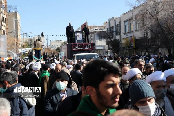 تشییع پیکر آیت الله صافی گلپایگانی در قم-2