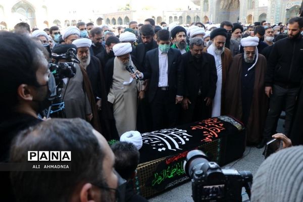 تشییع پیکر آیت الله صافی گلپایگانی در قم-2