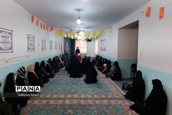 کارگاه آموزشی بهداشت دوران بلوغ دختران در قرچک
