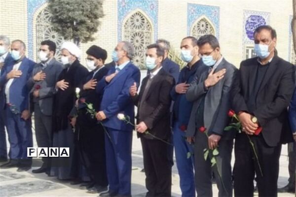 گلباران مزار شهدای امامزاده بی‌بی زبیده(س) قرچک