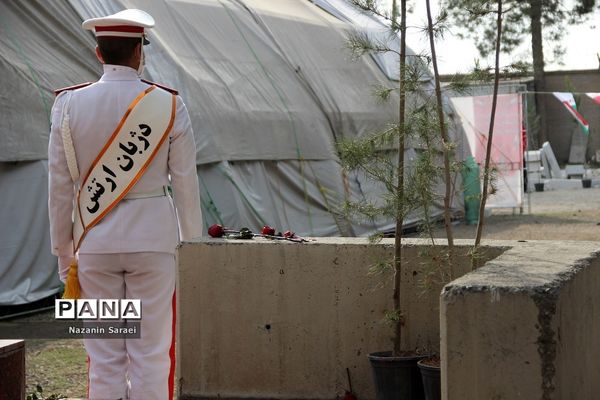 شانزدهمین آیین ملی عطرافشانی و گلباران مزارشهدای ادیان توحیدی در اسلامشهر